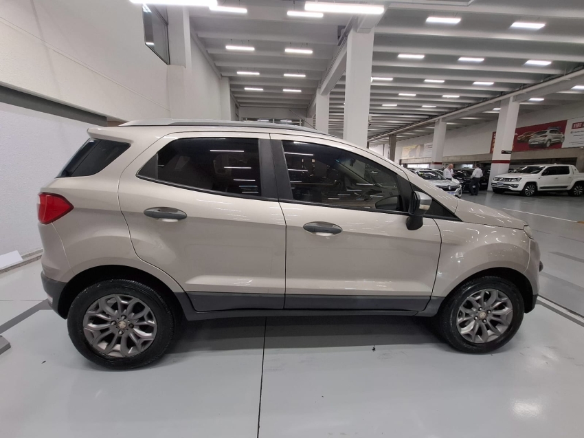 ford ecosport 1.6 freestyle 16v flex 4p manual 2015