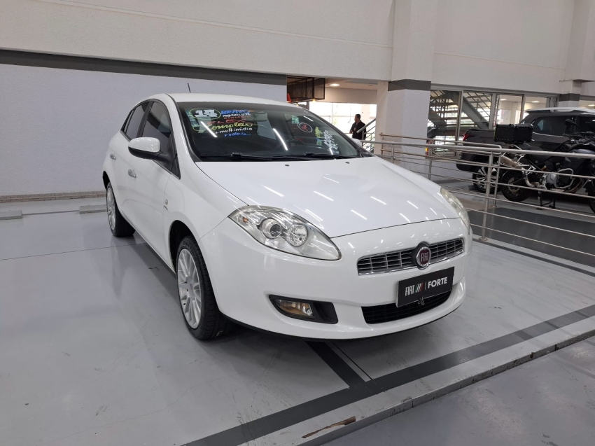 fiat bravo 1.8 absolute 16v flex 4p automatizado semiautomatico 2014 fiat bravo 1.8 absolute 16v flex 4p automatizado semiautomatico 2014