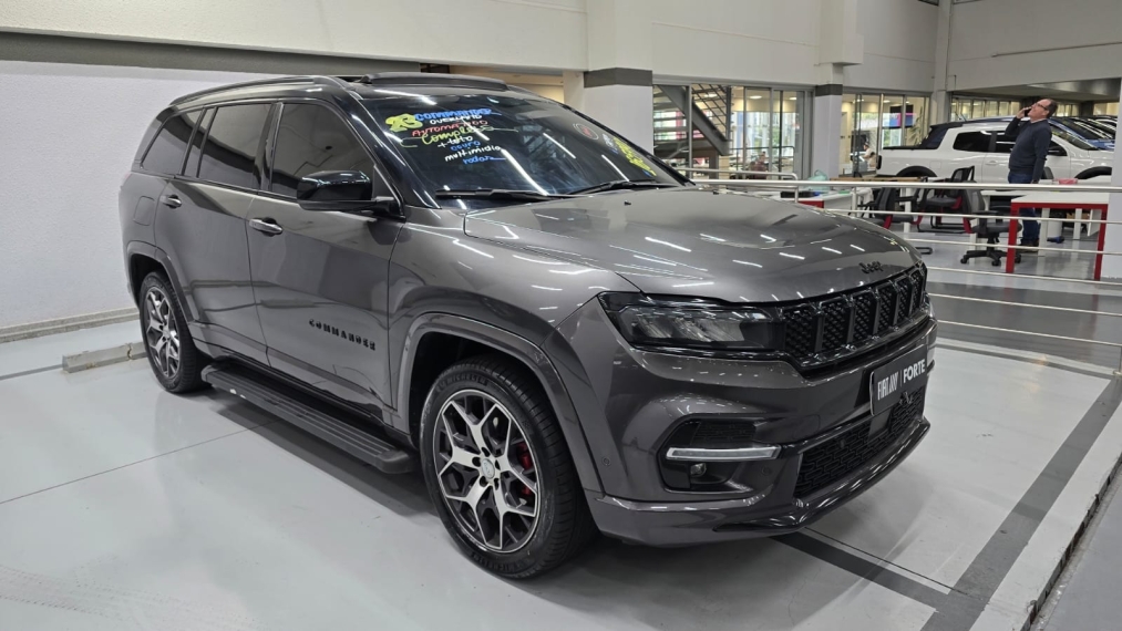jeep commander 1.3 t270 turbo flex overland at6 4p automatico 20233