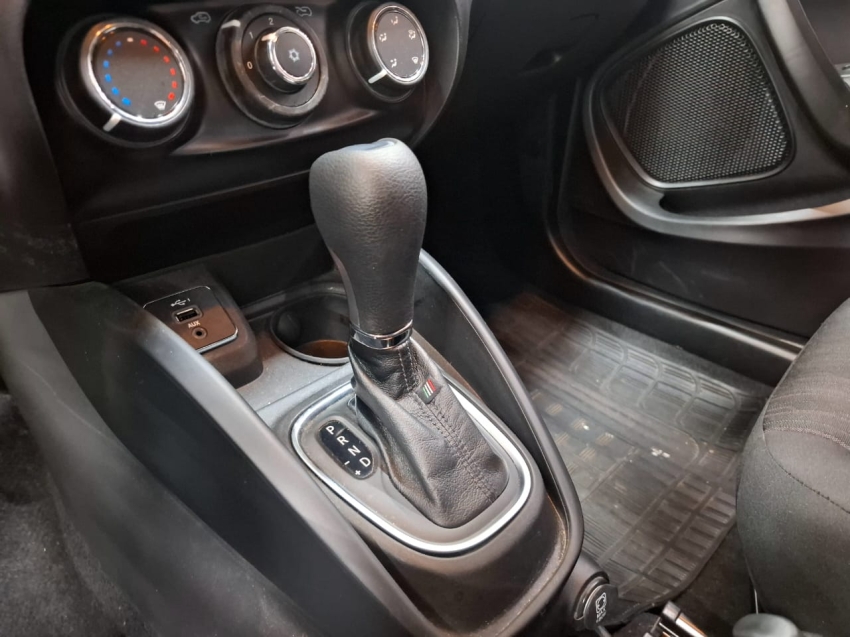 fiat argo 1.3 firefly flex drive cvt 4p automatico 2023 fiat argo 1.3 firefly flex drive cvt 4p automatico 2023