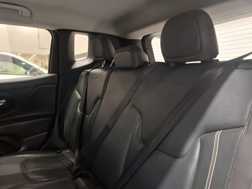 jeep renegade 1.8 16v flex longitude 4p automatico 2020 jeep renegade 1.8 16v flex longitude 4p automatico 2020