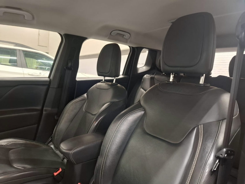 jeep renegade 1.8 16v flex longitude 4p automatico 2020 jeep renegade 1.8 16v flex longitude 4p automatico 2020