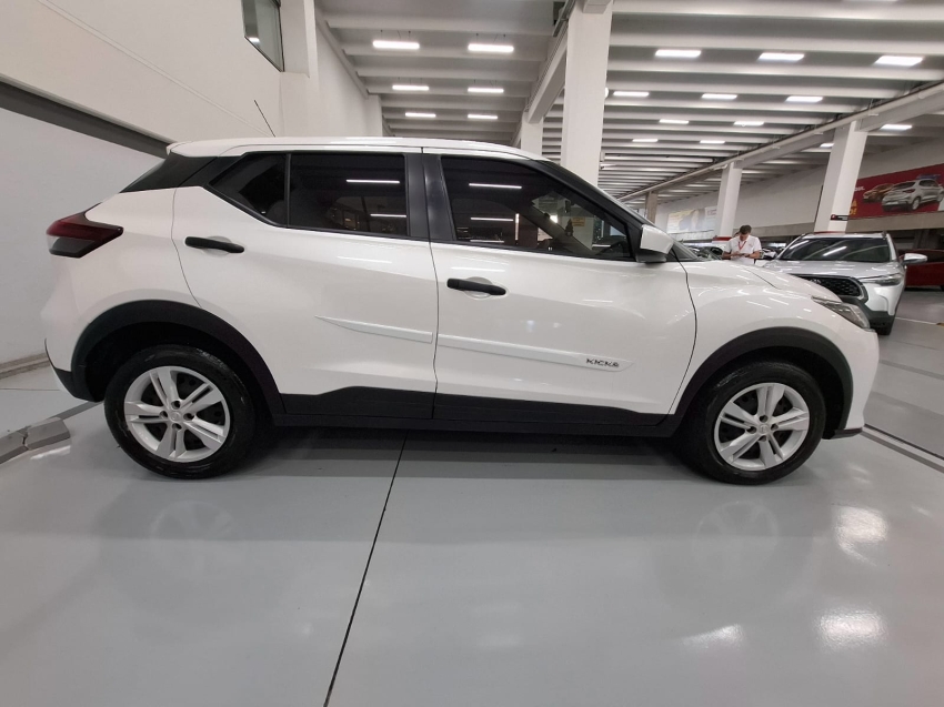 nissan kicks 1.6 16v flexstart active xtronic flex 4p automatico 2023