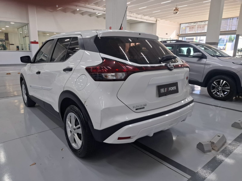 nissan kicks 1.6 16v flexstart active xtronic flex 4p automatico 2023