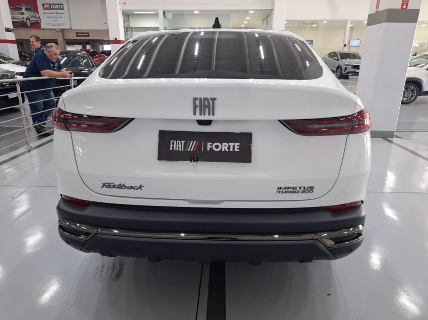 fiat fastback 1.0 turbo 200 flex impetus cvt 4p automatico 2025