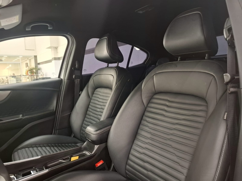 fiat fastback 1.0 turbo 200 flex impetus cvt 4p automatico 2025
