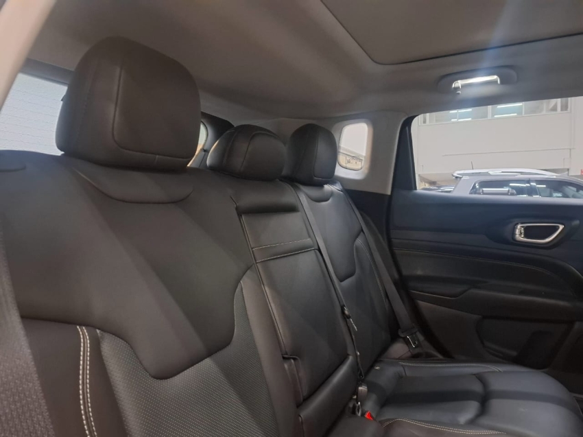 jeep compass 1.3 t270 turbo flex longitude at6 4p automatico 2023