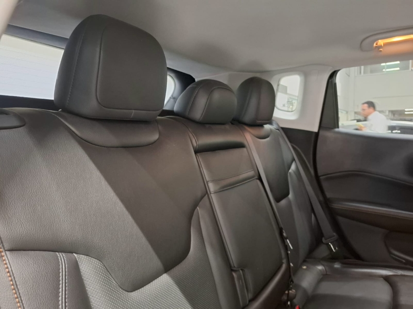 jeep compass 2.0 16v flex longitude automatico 4p 2019