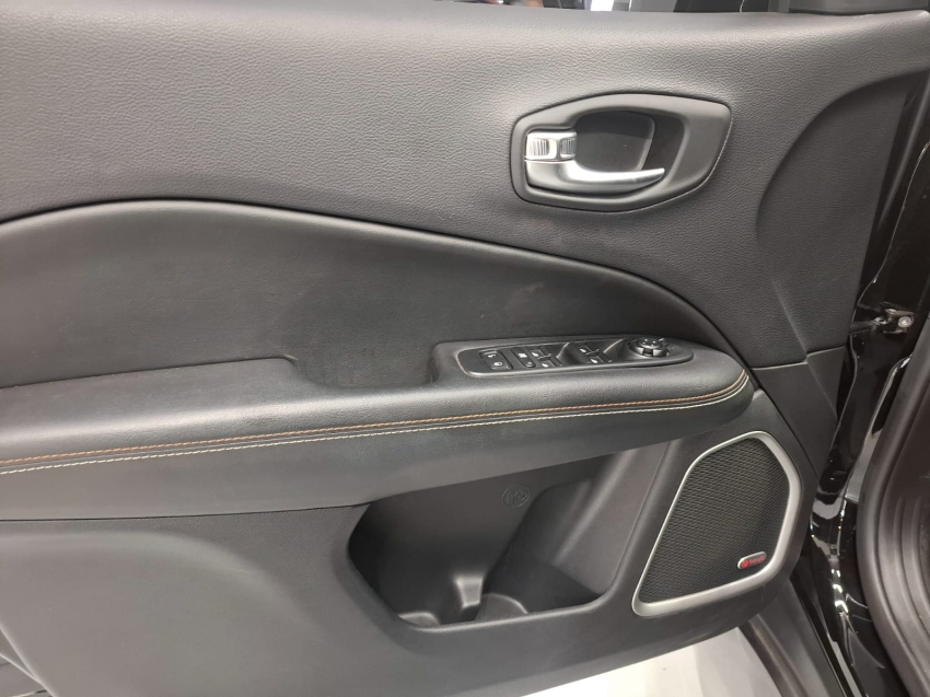 jeep compass 2.0 16v flex longitude automatico 4p 20177