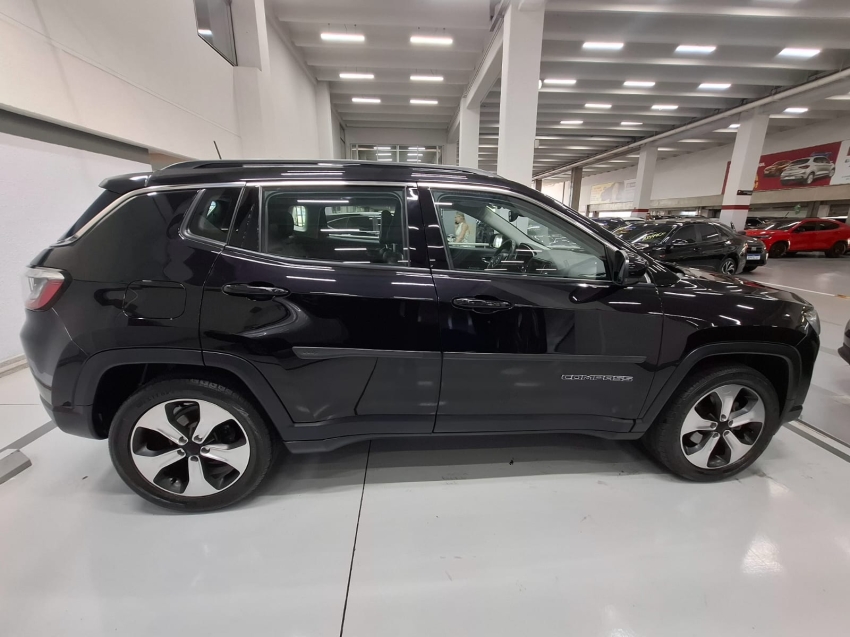 jeep compass 2.0 16v flex longitude automatico 4p 2018 jeep compass 2.0 16v flex longitude automatico 4p 2018