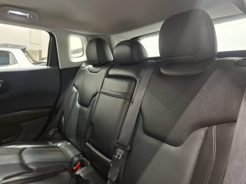 jeep compass 2.0 16v flex longitude automatico 4p 2018 jeep compass 2.0 16v flex longitude automatico 4p 2018
