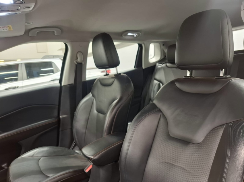 jeep compass 2.0 16v flex longitude automatico 4p 2018 jeep compass 2.0 16v flex longitude automatico 4p 2018