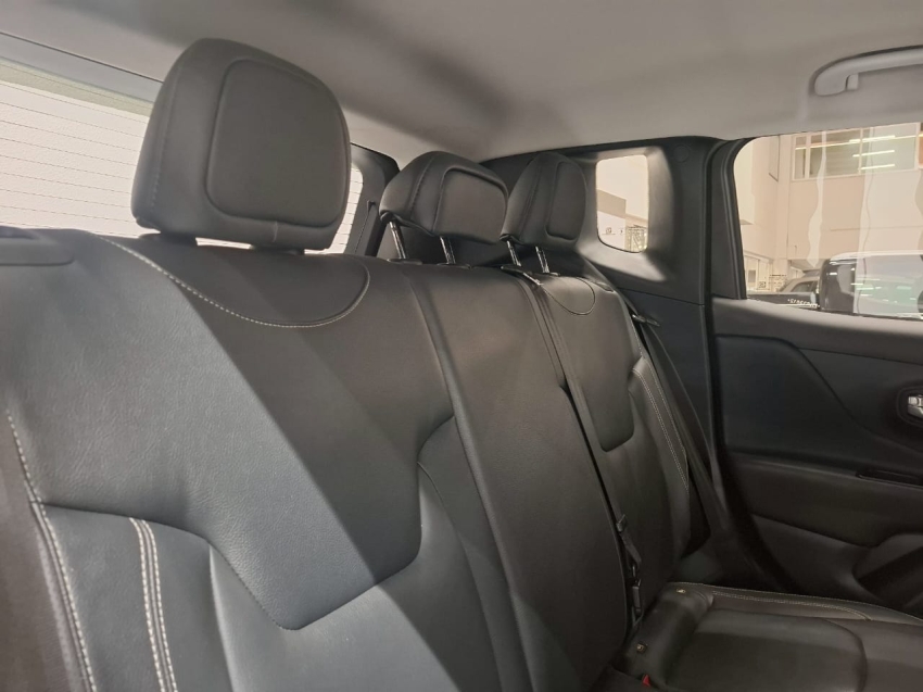 jeep renegade 1.3 t270 turbo flex longitude at6 4p automatico 2023 jeep renegade 1.3 t270 turbo flex longitude at6 4p automatico 2023