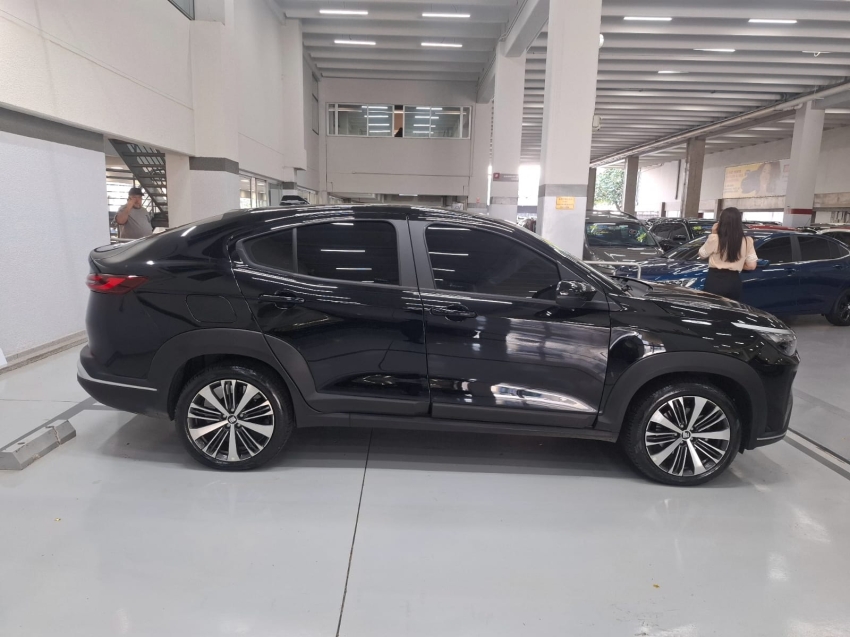 fiat fastback 1.0 turbo 200 flex audace cvt 4p automatico 2025