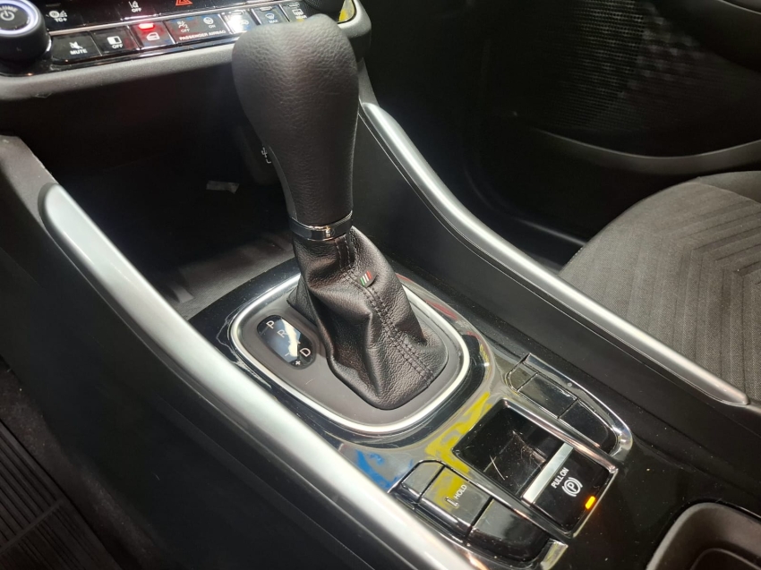 fiat fastback 1.0 turbo 200 flex audace cvt 4p automatico 2025