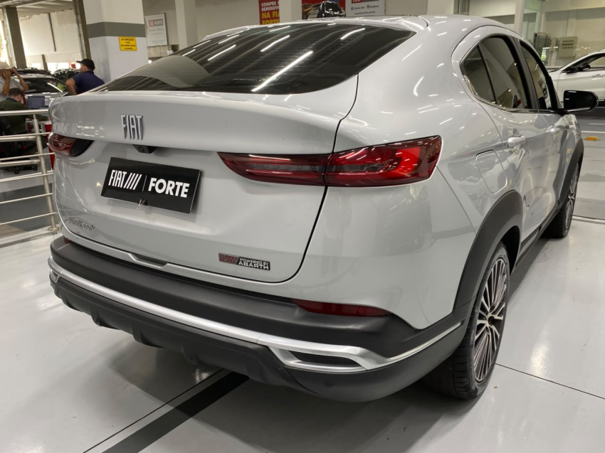 fiat fastback 1.3 turbo 270 flex limited edition at6 4p automatico 202513
