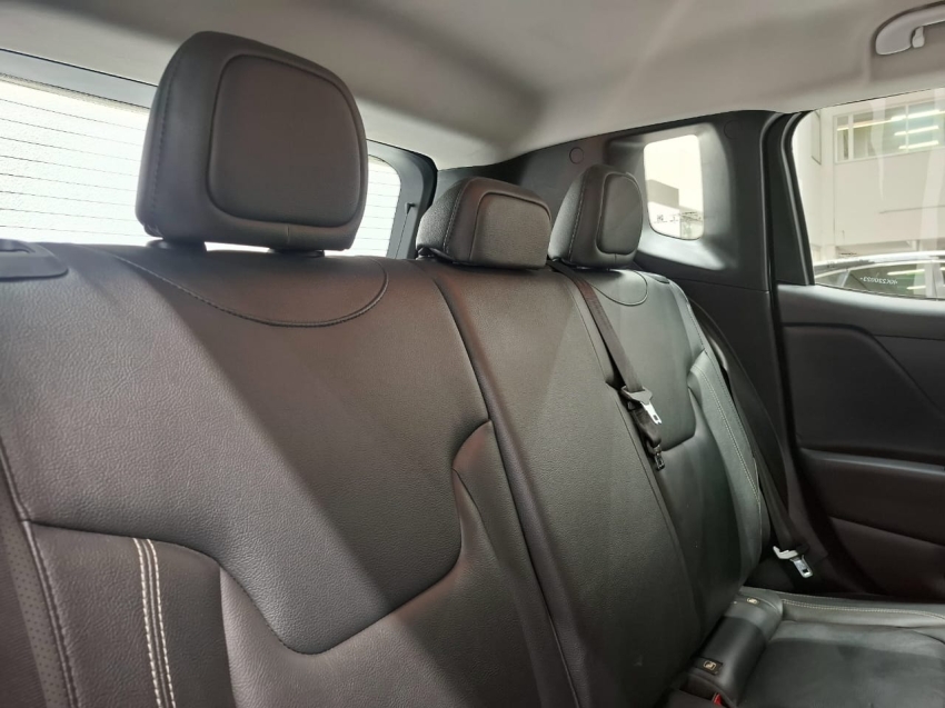 jeep renegade 1.8 16v flex longitude 4p automatico 2019