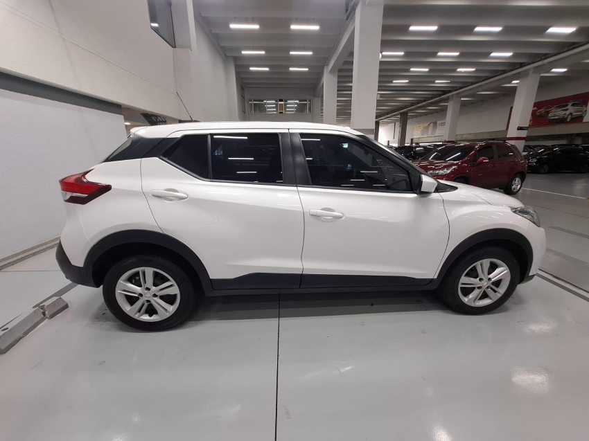 nissan kicks 1.6 16v flexstart active xtronic flex 4p automatico 2021