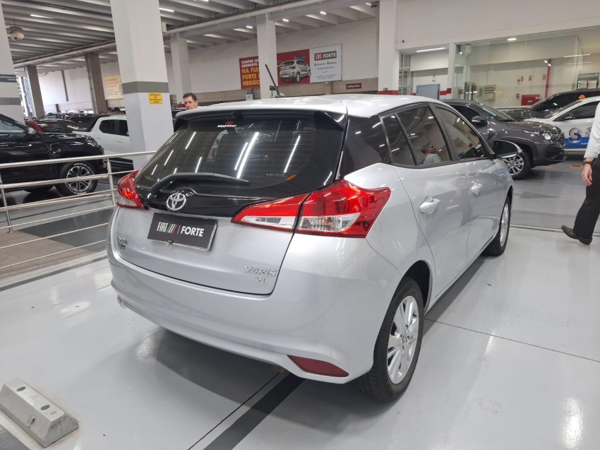 toyota yaris 1.3 16v flex xl multidrive 4p automatico 2019