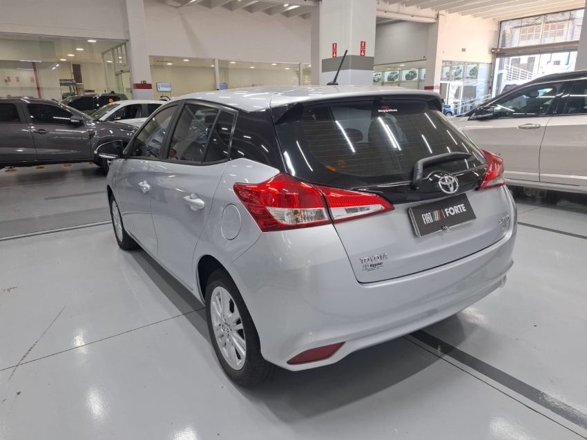 toyota yaris 1.3 16v flex xl multidrive 4p automatico 2019