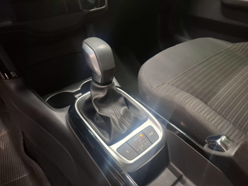 citroen c4 cactus 1.6 vti 120 flex feel eat6 4p automatico 2022 citroen c4 cactus 1.6 vti 120 flex feel eat6 4p automatico 2022