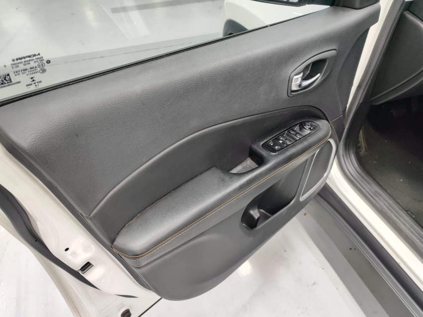 jeep compass 2.0 16v flex longitude automatico 4p 20218