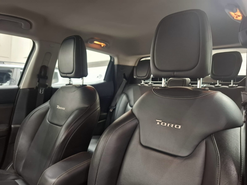 fiat toro 1.8 16v evo flex freedom at6 4p automatico 2019 fiat toro 1.8 16v evo flex freedom at6 4p automatico 2019