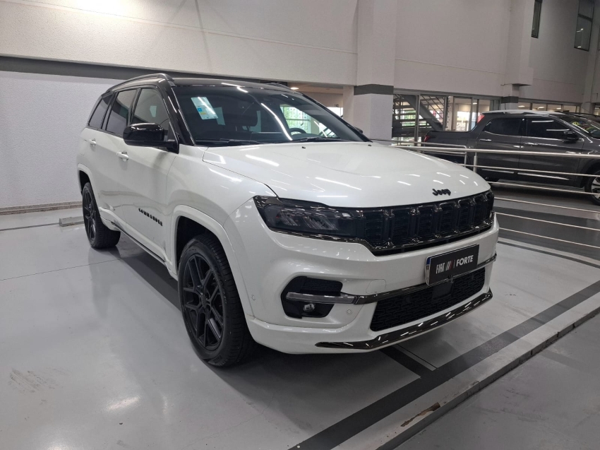 jeep commander 2.0 hurricane 4 turbo gasolina blackhawk at9 4p automatico 2025 jeep commander 2.0 hurricane 4 turbo gasolina blackhawk at9 4p automatico 2025