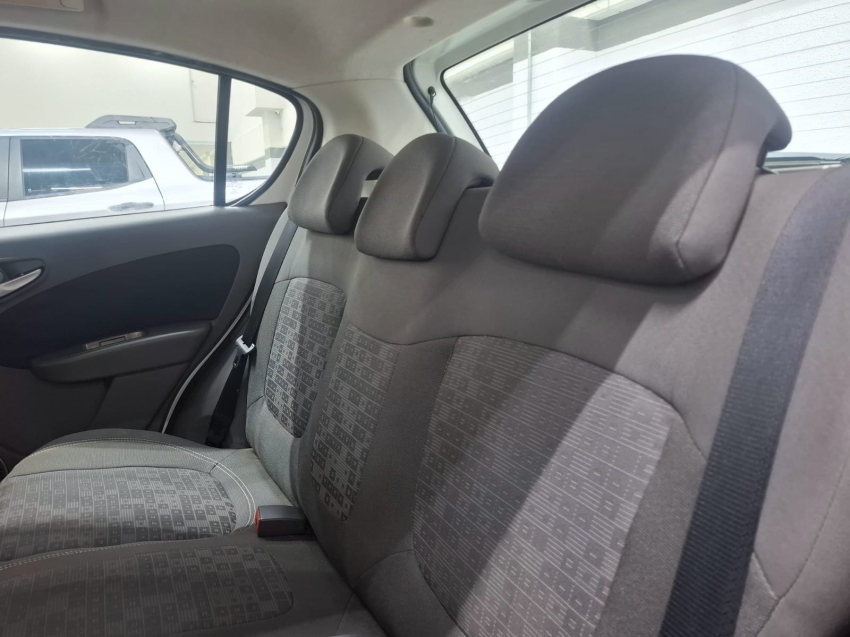 fiat palio 1.0 mpi attractive 8v flex 4p manual 2013