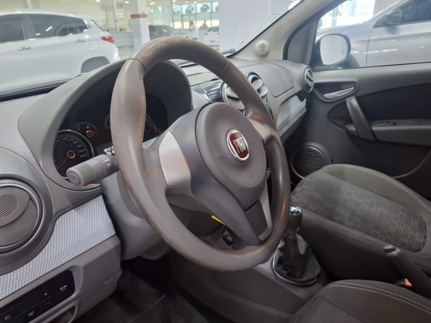 fiat palio 1.0 mpi attractive 8v flex 4p manual 2013