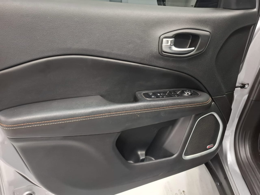 jeep compass 2.0 16v flex longitude automatico 4p 2021 jeep compass 2.0 16v flex longitude automatico 4p 2021