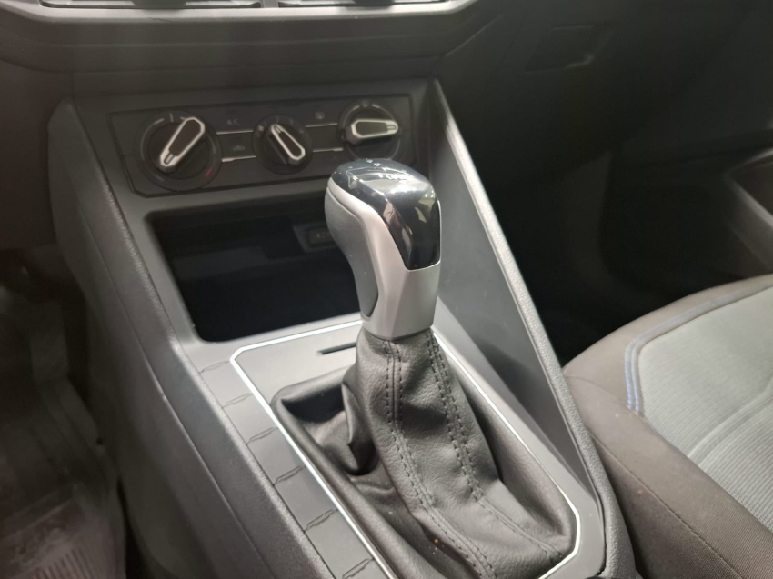 volkswagen nivus 1.0 200 tsi total flex comfortline automatico 4p 2023