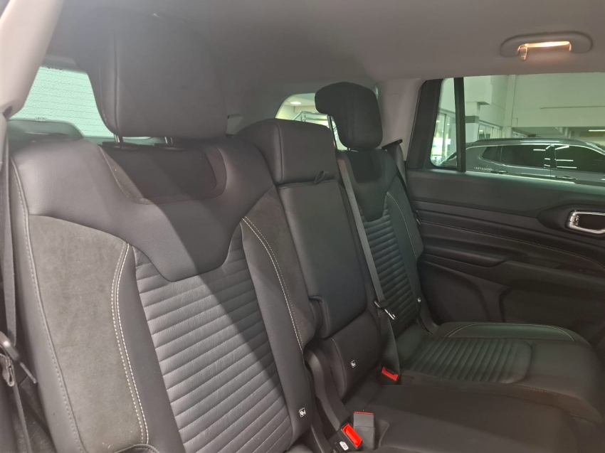 jeep commander 1.3 t270 turbo flex longitude at6 4p automatico 202311