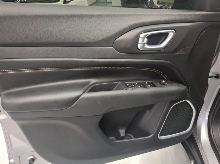 jeep commander 1.3 t270 turbo flex longitude at6 4p automatico 20237