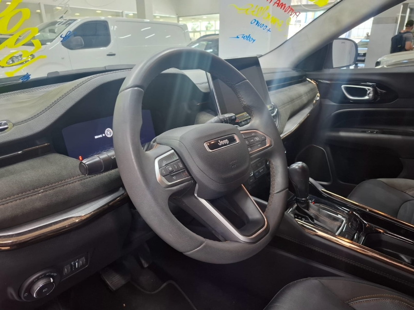 jeep commander 1.3 t270 turbo flex limited at6 4p automatico 2022 jeep commander 1.3 t270 turbo flex limited at6 4p automatico 2022