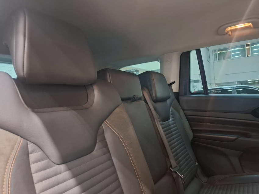 jeep commander 1.3 t270 turbo flex limited at6 4p automatico 2022 jeep commander 1.3 t270 turbo flex limited at6 4p automatico 2022