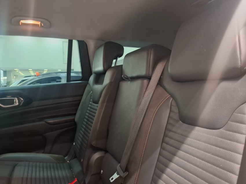 jeep commander 1.3 t270 turbo flex limited at6 4p automatico 2022 jeep commander 1.3 t270 turbo flex limited at6 4p automatico 2022