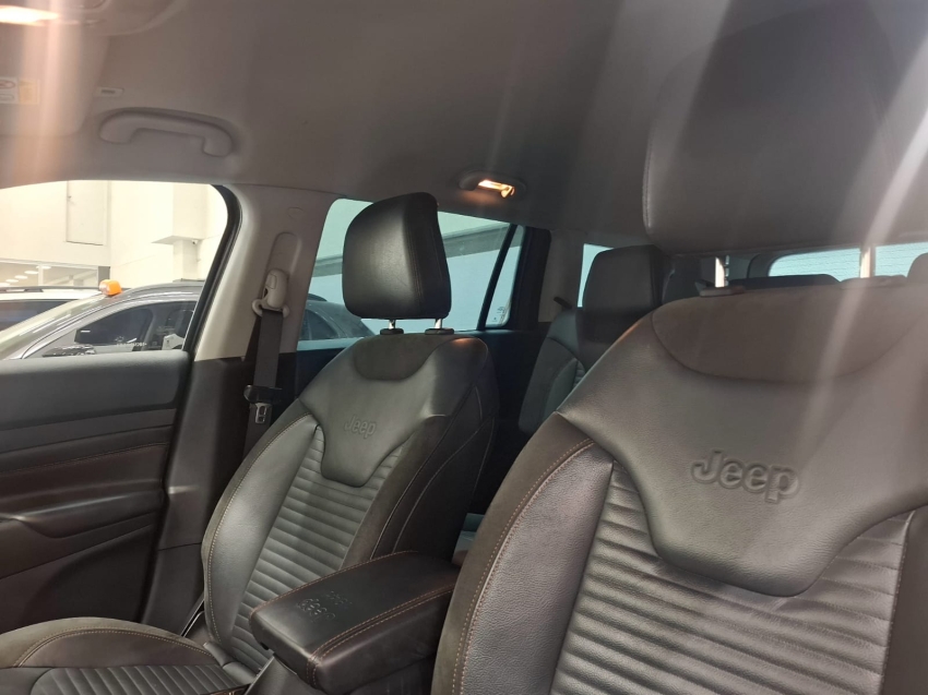 jeep commander 1.3 t270 turbo flex limited at6 4p automatico 2022 jeep commander 1.3 t270 turbo flex limited at6 4p automatico 2022