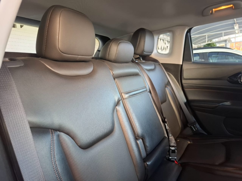 jeep compass 1.3 t270 turbo flex limited at6 4p automatico 2022 jeep compass 1.3 t270 turbo flex limited at6 4p automatico 2022