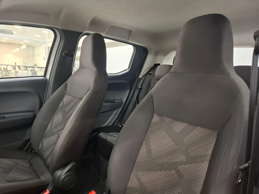 fiat mobi 1.0 evo flex like. manual 4p 2023 fiat mobi 1.0 evo flex like. manual 4p 2023