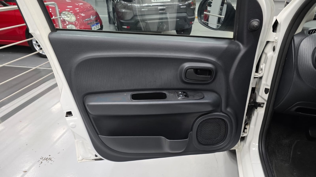 fiat mobi 1.0 evo flex like. manual 4p 20239