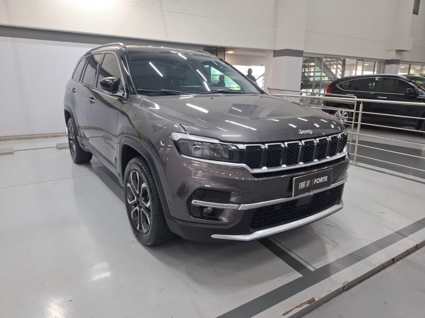 jeep commander 1.3 t270 turbo flex limited at6 4p automatico 2023 jeep commander 1.3 t270 turbo flex limited at6 4p automatico 2023