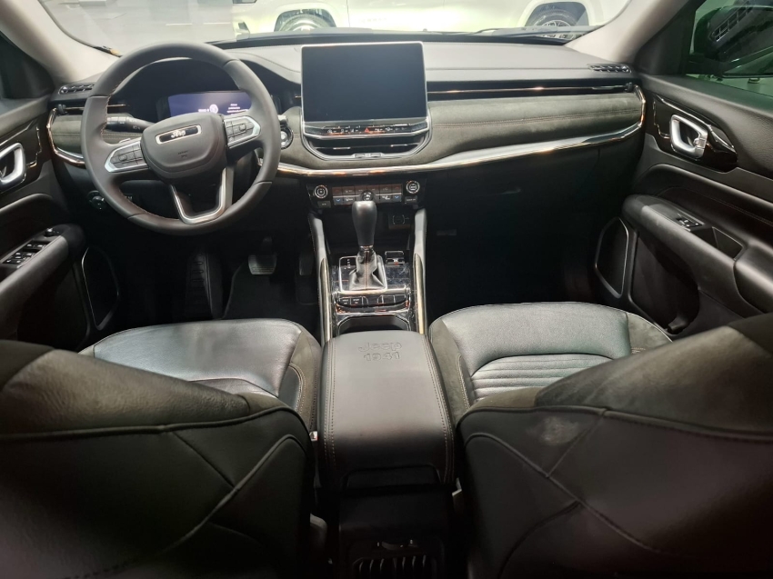 jeep commander 1.3 t270 turbo flex limited at6 4p automatico 2023 jeep commander 1.3 t270 turbo flex limited at6 4p automatico 2023