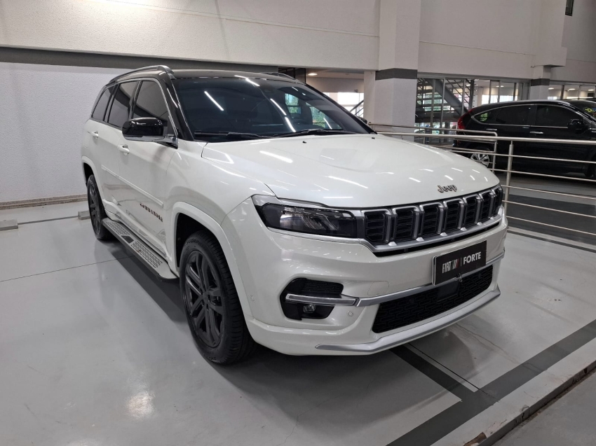 jeep commander 1.3 t270 turbo flex overland at6 4p automatico 2025 jeep commander 1.3 t270 turbo flex overland at6 4p automatico 2025