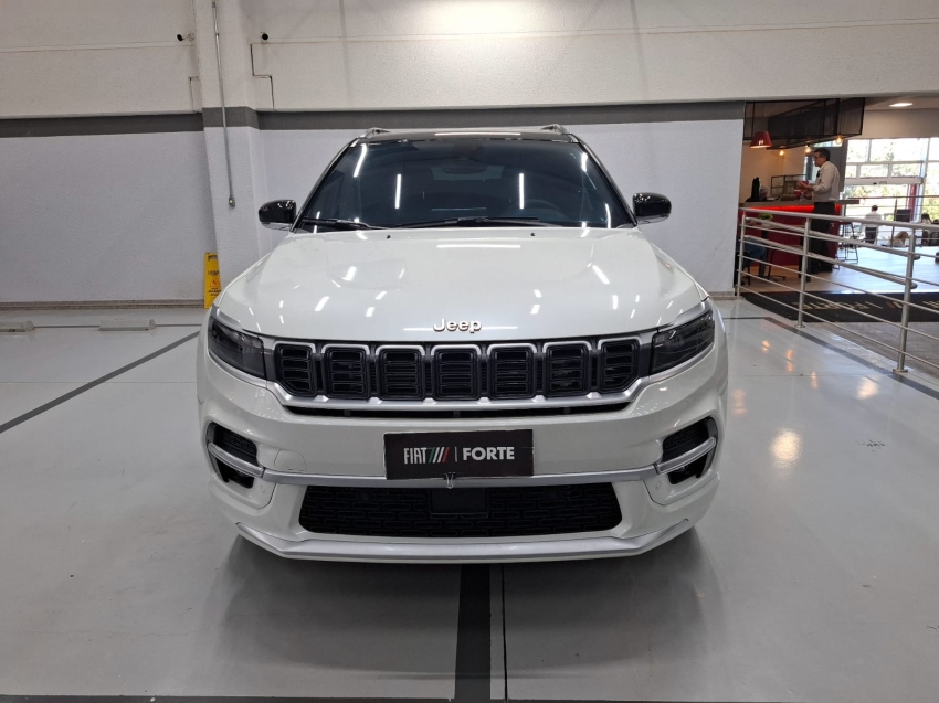 jeep commander 1.3 t270 turbo flex overland at6 4p automatico 2025 jeep commander 1.3 t270 turbo flex overland at6 4p automatico 2025