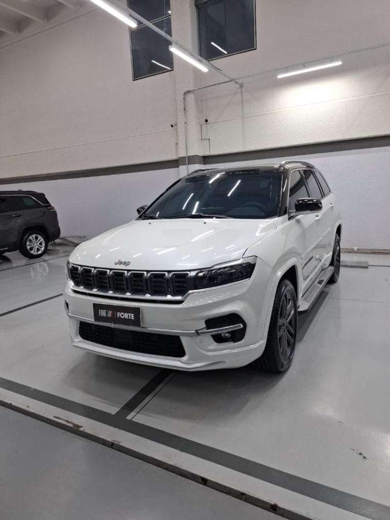jeep commander 1.3 t270 turbo flex overland at6 4p automatico 2025 jeep commander 1.3 t270 turbo flex overland at6 4p automatico 2025