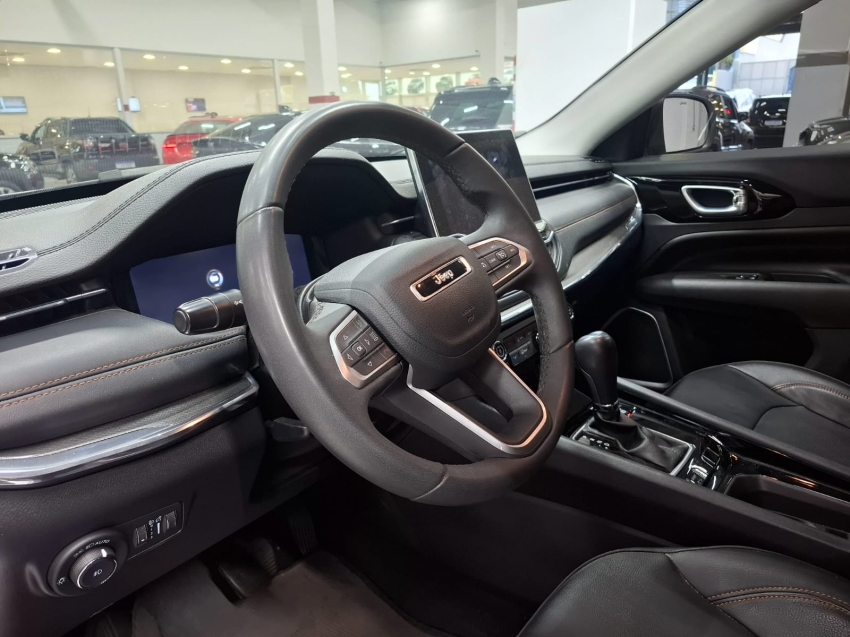 jeep compass 1.3 t270 turbo flex limited at6 4p automatico 2023 jeep compass 1.3 t270 turbo flex limited at6 4p automatico 2023