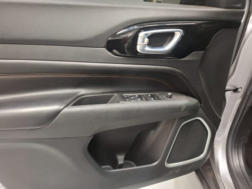 jeep compass 1.3 t270 turbo flex limited at6 4p automatico 2023 jeep compass 1.3 t270 turbo flex limited at6 4p automatico 2023