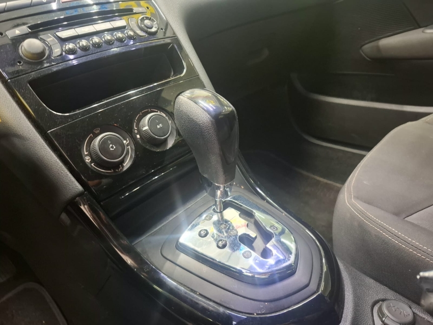 peugeot 408 1.6 business 16v turbo flex 4p automatico 2019 peugeot 408 1.6 business 16v turbo flex 4p automatico 2019