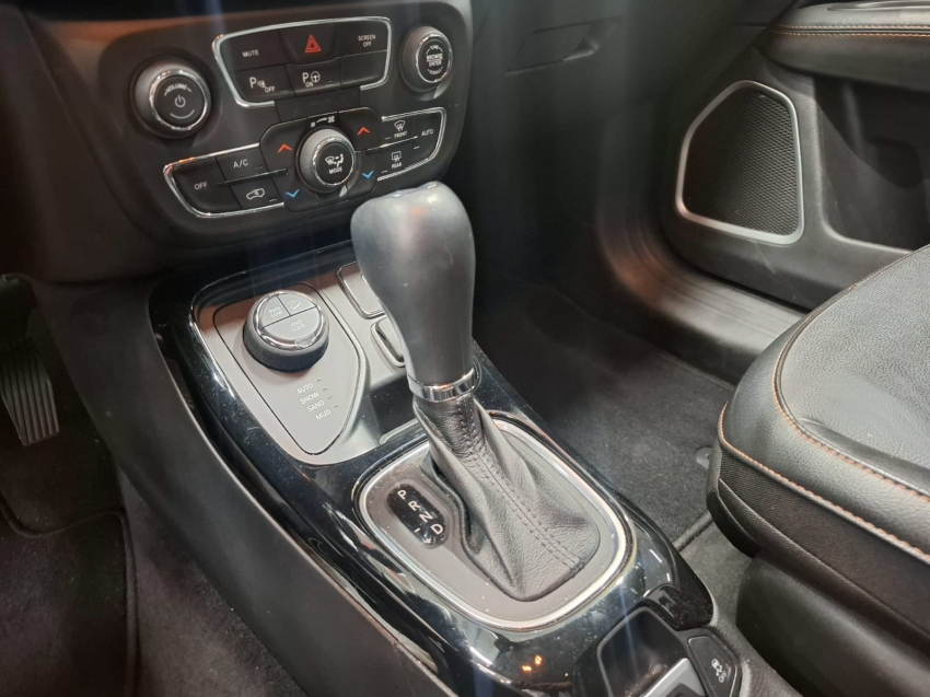 jeep compass 2.0 16v diesel limited 4x4 automatico 4p 2021 jeep compass 2.0 16v diesel limited 4x4 automatico 4p 2021
